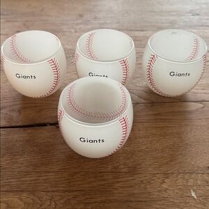 Giants Baseball Themed Glasses Set